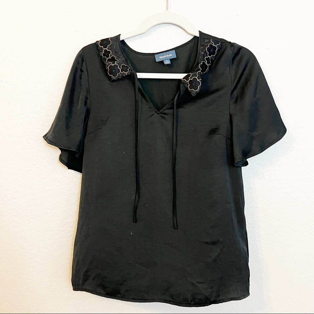 Modcloth Satin Peterpan Collar‎ Blouse Black